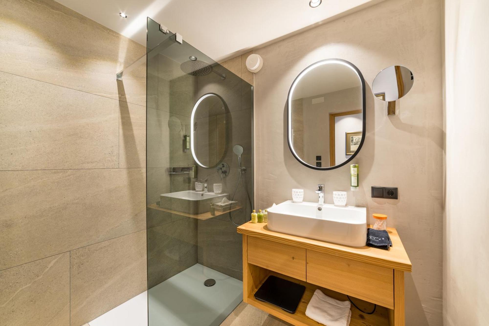 Mirabell Dolomites Hotel - Luxury Ayurveda & Spa Olang Экстерьер фото
