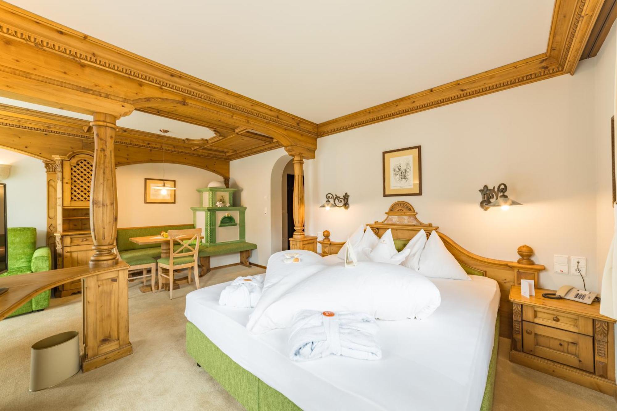 Mirabell Dolomites Hotel - Luxury Ayurveda & Spa Olang Экстерьер фото