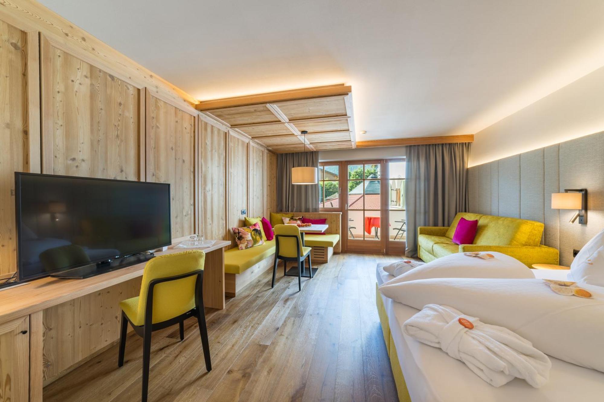 Mirabell Dolomites Hotel - Luxury Ayurveda & Spa Olang Экстерьер фото