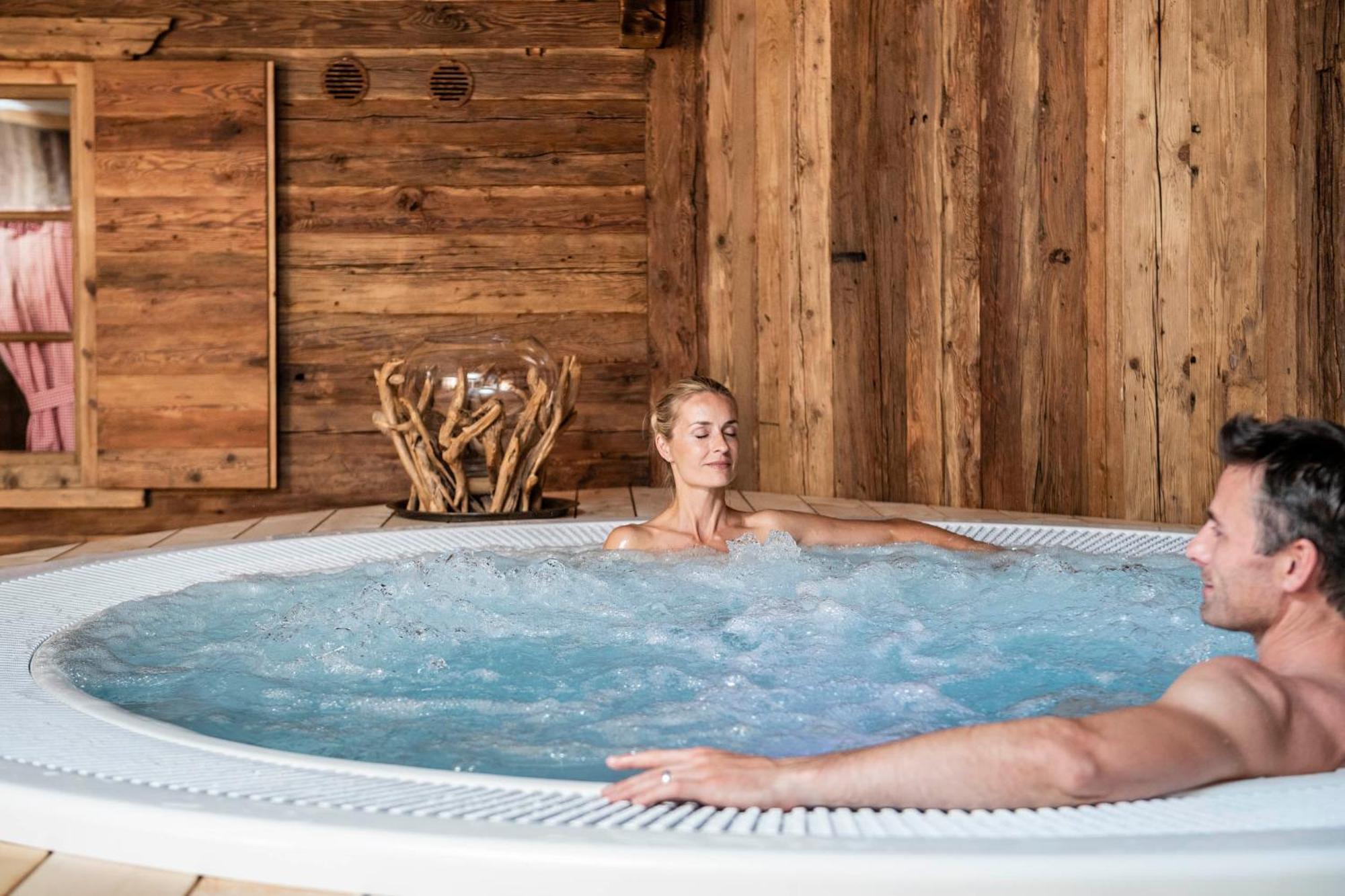 Mirabell Dolomites Hotel - Luxury Ayurveda & Spa Olang Экстерьер фото