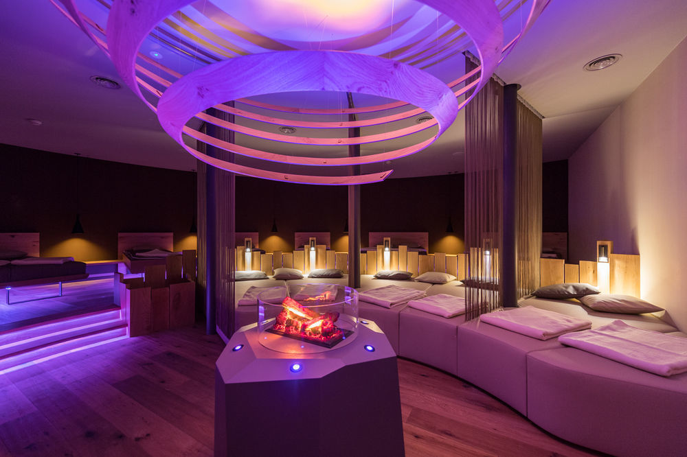 Mirabell Dolomites Hotel - Luxury Ayurveda & Spa Olang Экстерьер фото