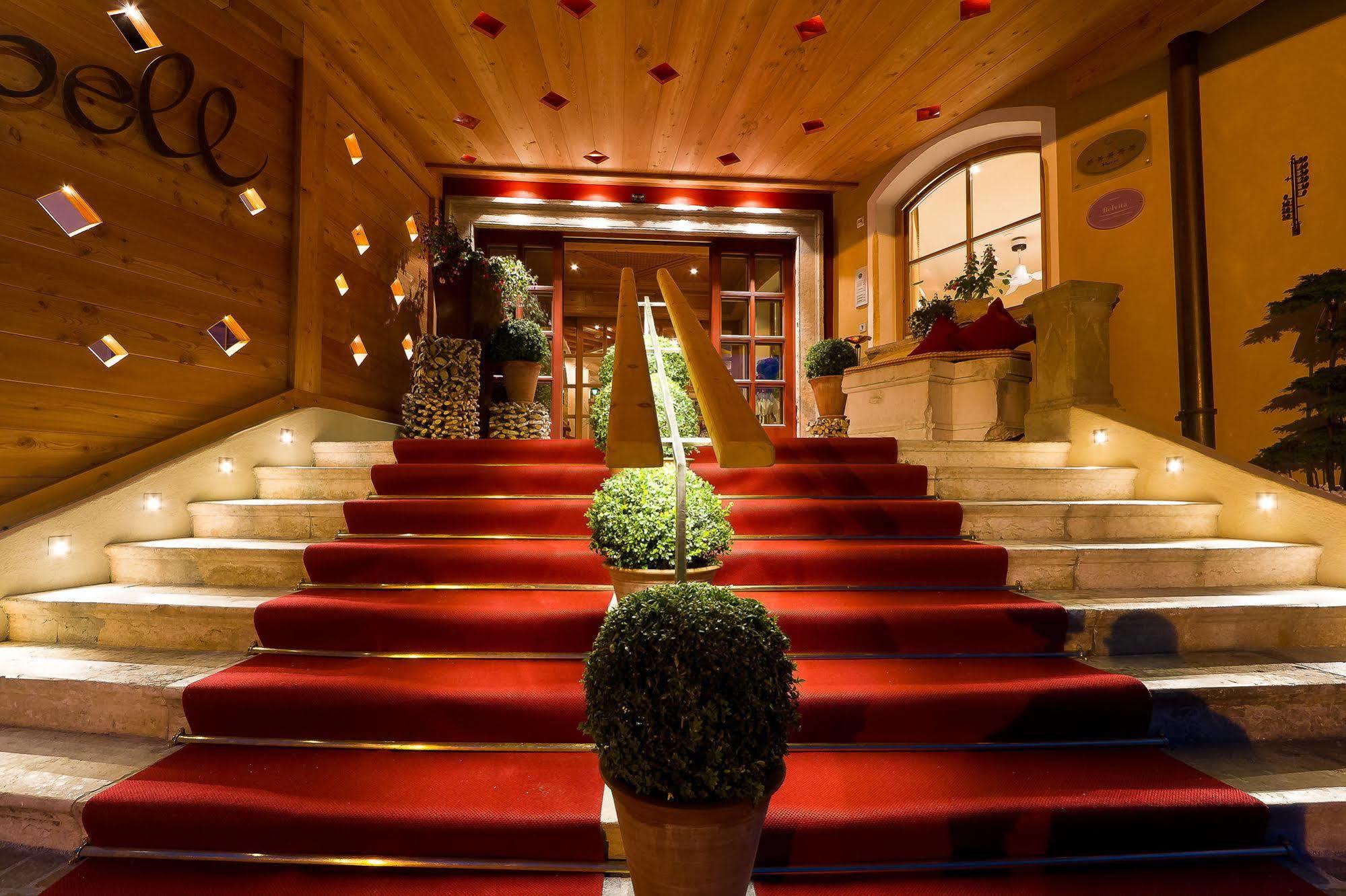 Mirabell Dolomites Hotel - Luxury Ayurveda & Spa Olang Экстерьер фото
